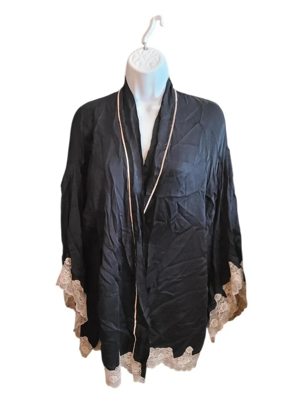 Black Lace-Trim Kimono Robe with Contrast Piping